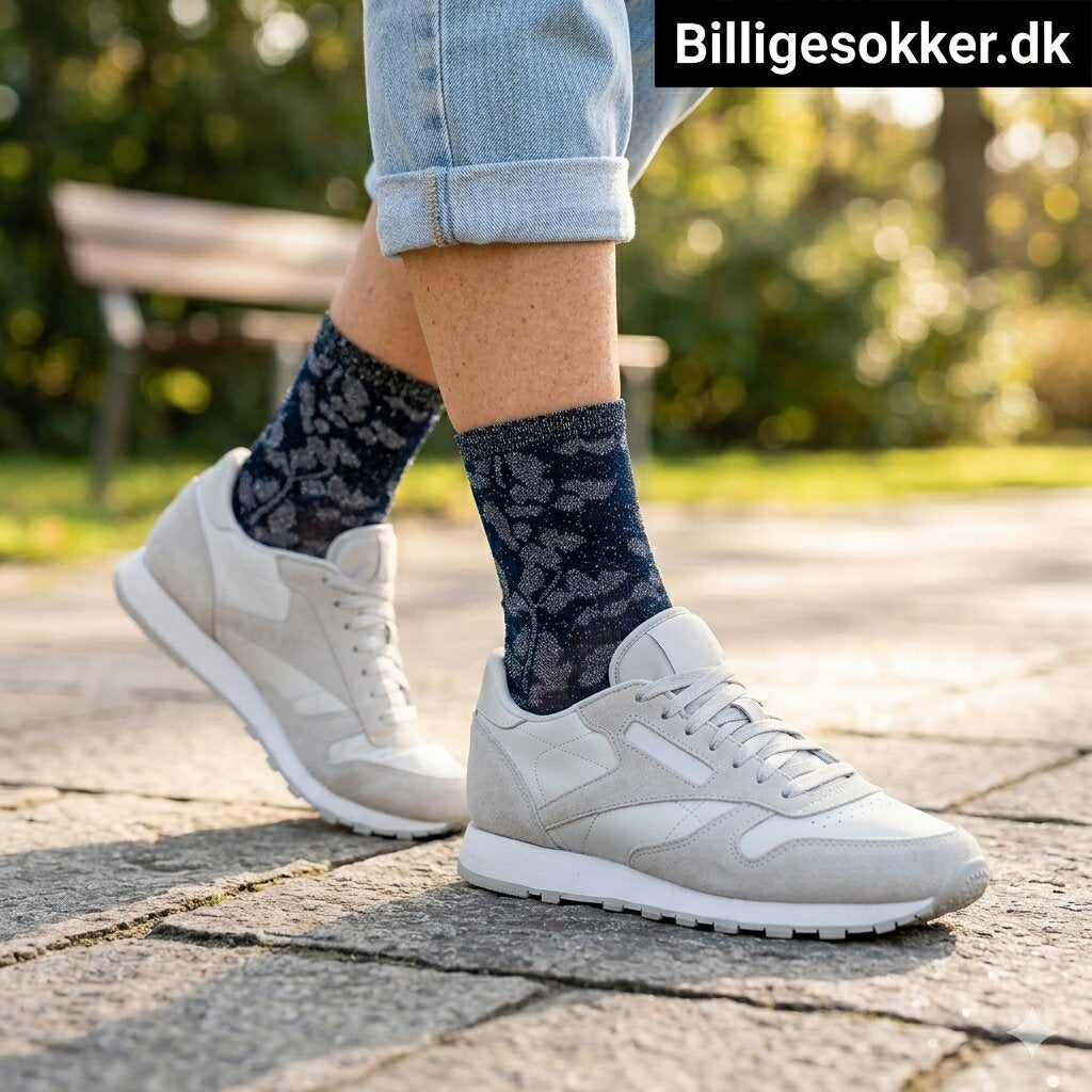 Damesokker - 3 Par Glimmersokker Lyrics